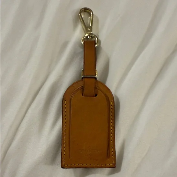 Louis Vuitton luggage tag - Picture 1 of 3
